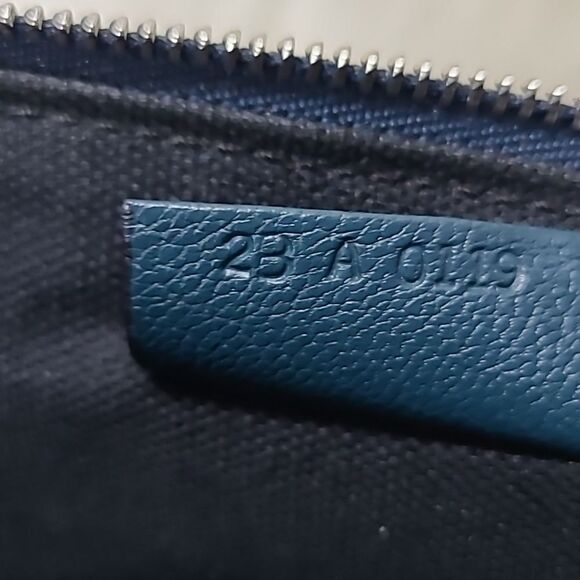 💯 Authentic Givenchy Clutch Bag🍀 - Picture 10 of 14